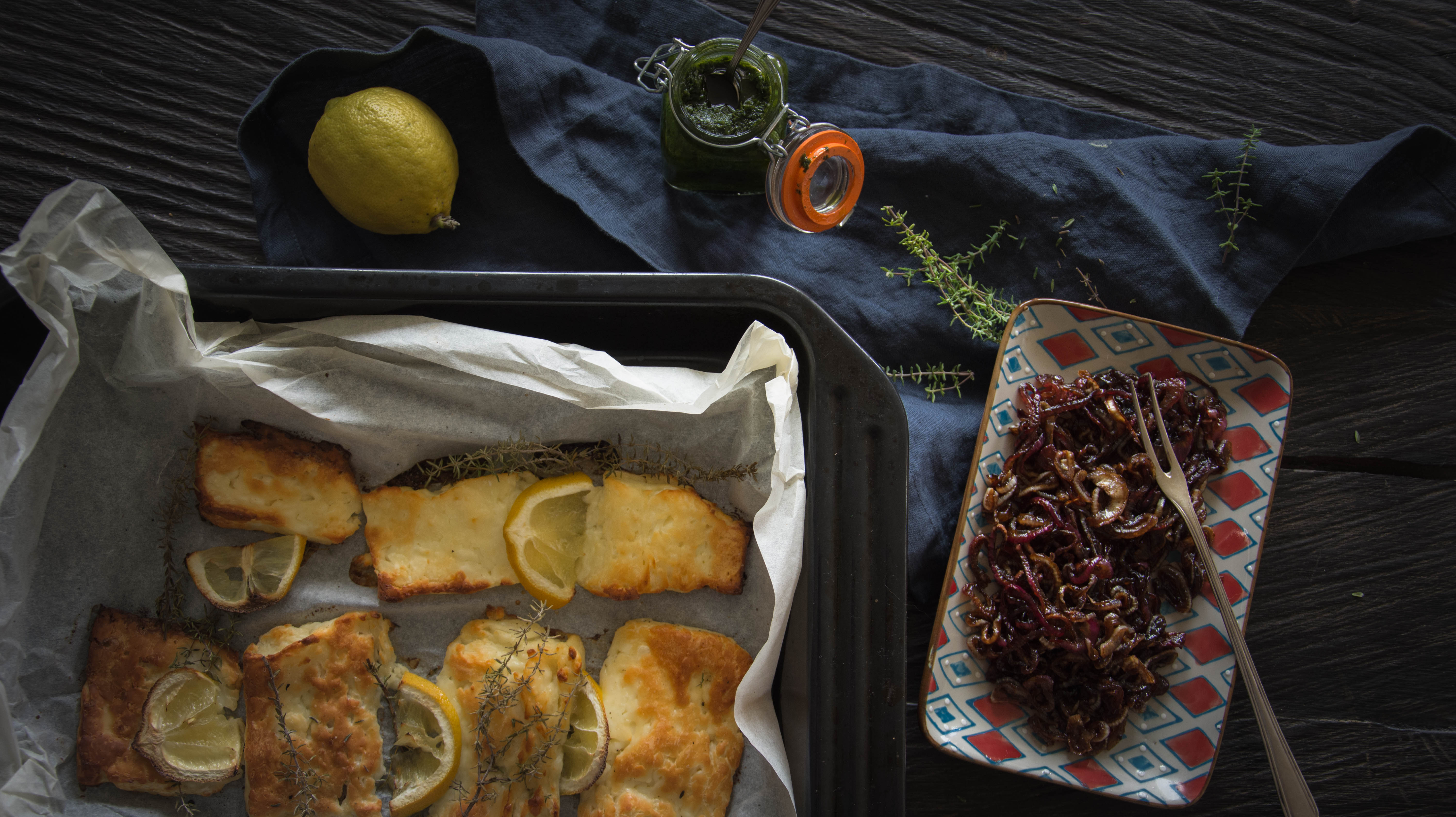 gebackener Halloumi mit Zitronen und Thymian