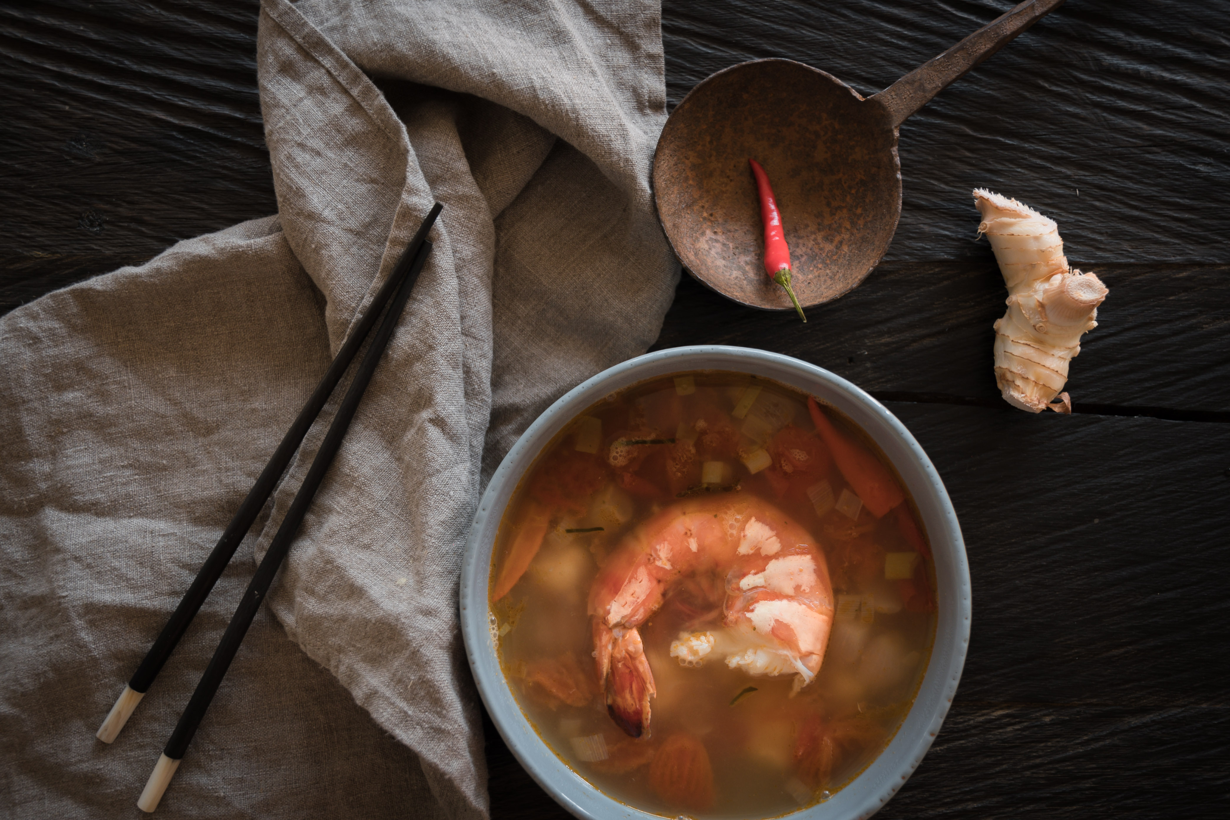 Tom Yam Gung: Scharf-saure Thailändische Suppe