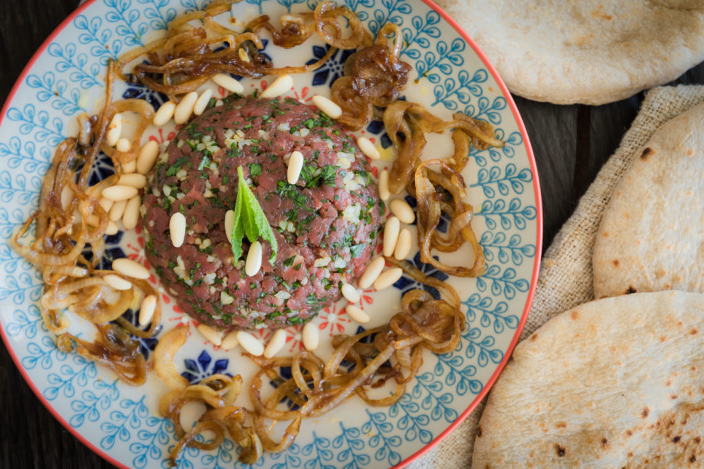 Orientalisches Tartar mit Kräutern