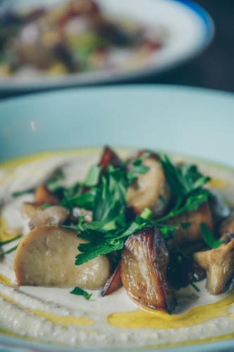 Hummus mit Pilzen 